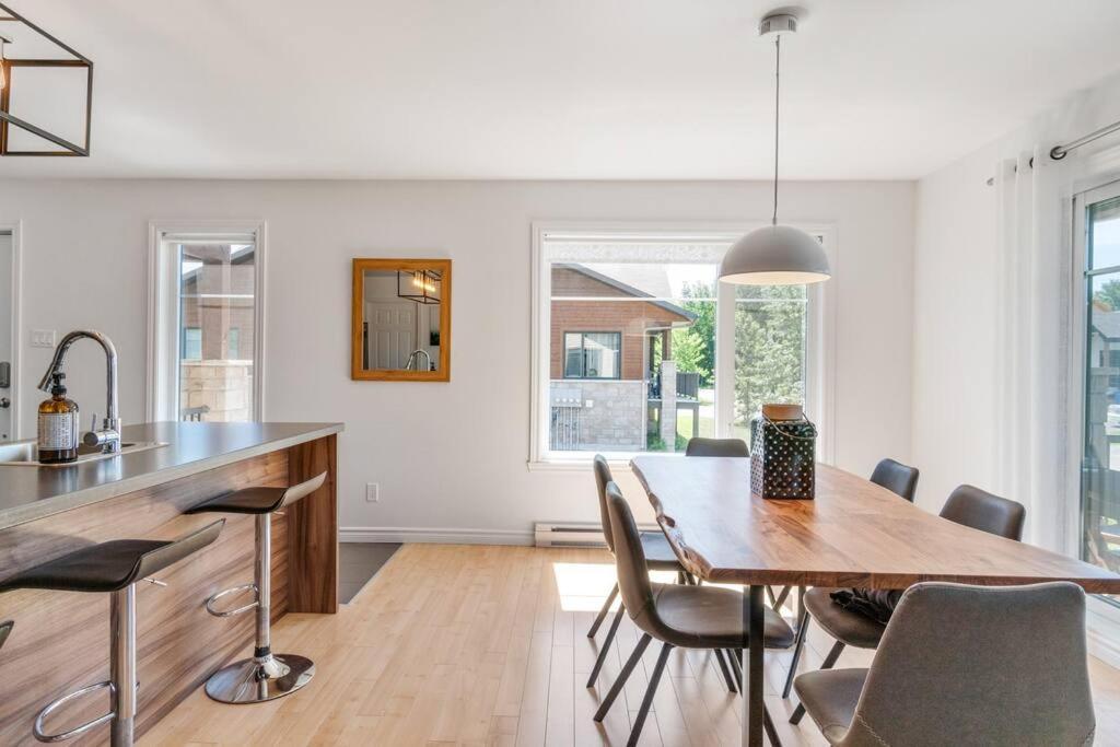 Initial - Koala - Mont-Sainte-Anne Appartement Beaupré Buitenkant foto